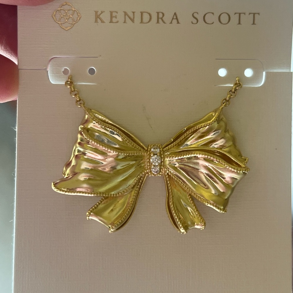 Kendra Scott x Love Shack Fancy bow necklace, Brand new.